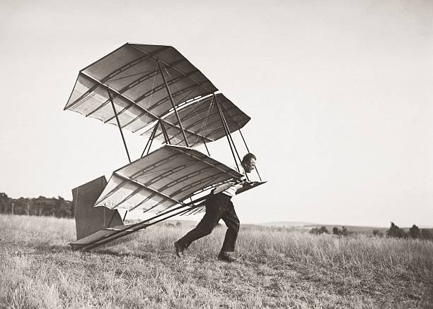 الإنسان وحلم الطيران: رحلة تطور الطيران عبر التاريخ